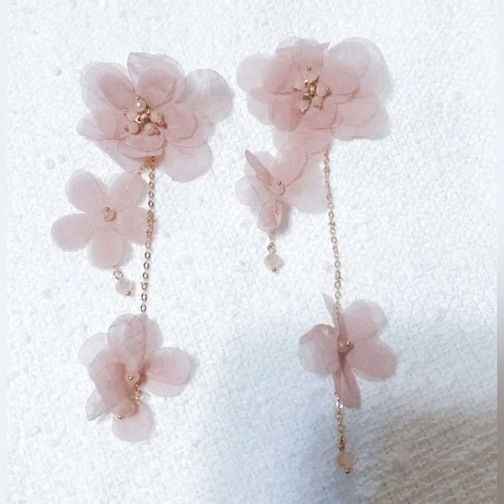 Flower statement earrings M206 - Picture 2 of 5